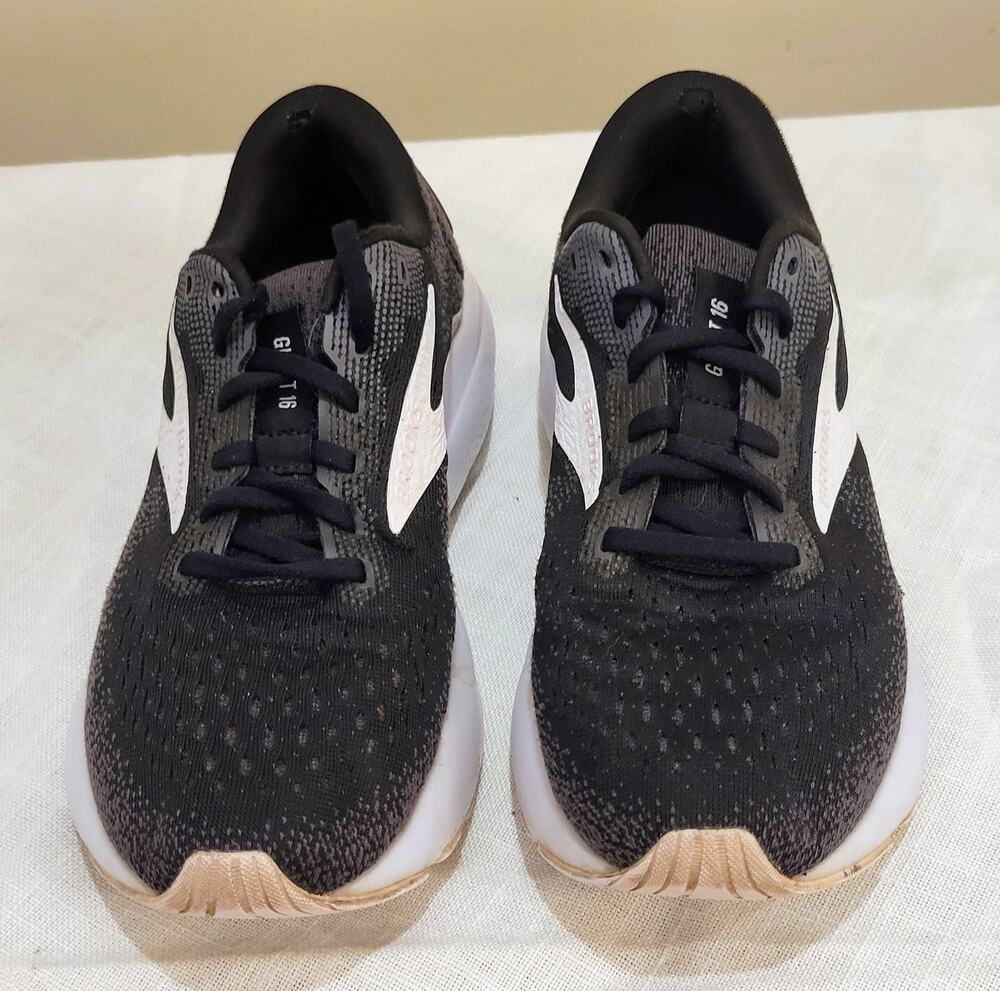 Brooks Ghost 16 Women's Size 8.5 Running Shoes Black White Orchid Ice